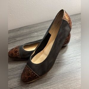 Salvatorre Ferragamo Womens Flats 6,5 B Black Nubuck Leather Cap Toe Croc